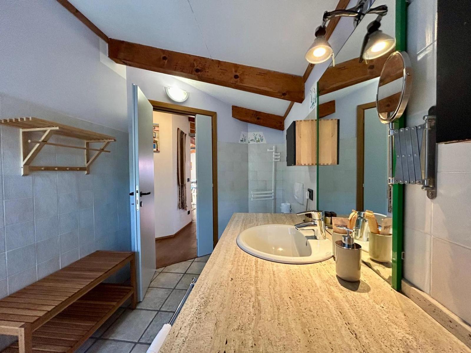 Apartamento Kibilu - Via Cimabue Le Bettole - Centro Citta Varese Exterior foto